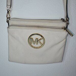 Micheal kors purse